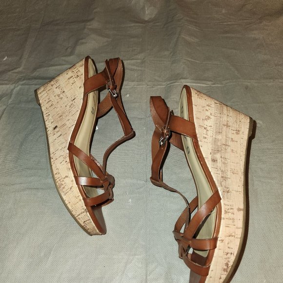 Unisa Brown sandal - Picture 1 of 5